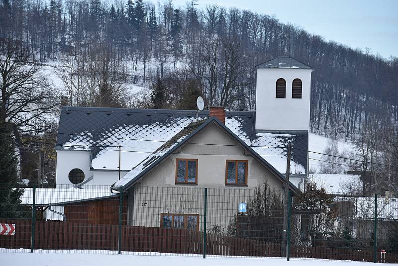 Krasov, malá podhorská obec na Krnovsku, leden 2021.