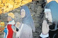 Úvalno představilo originální železný betlém. Plech do podoby korpusu zpracovaly strojírny Jan Bacho a figurky na něj namalovala výtvarnice Hana Dubaj z Liptaně. 