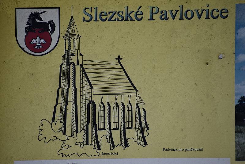Slezské Pavlovice jsou nejsevernější moravská obec. Původně se jmenovaly Německé Pavlovice, protože zde žili německy hovořící Moravané.