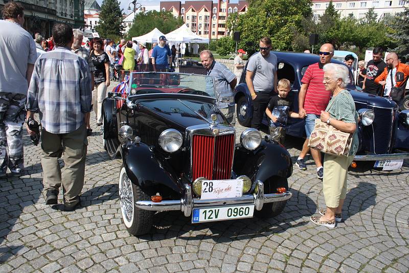 Mezinárodní akce Trofeo Niké, podhorská jízda veteránů.