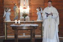 Bohoslužby se v kostele sv. Josefa v Podlesí konají jenom několikrát do roka.