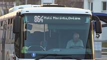 Autobusy Transdev v úseku z Hvězdy na Ovčárnu. Ilustrační foto.