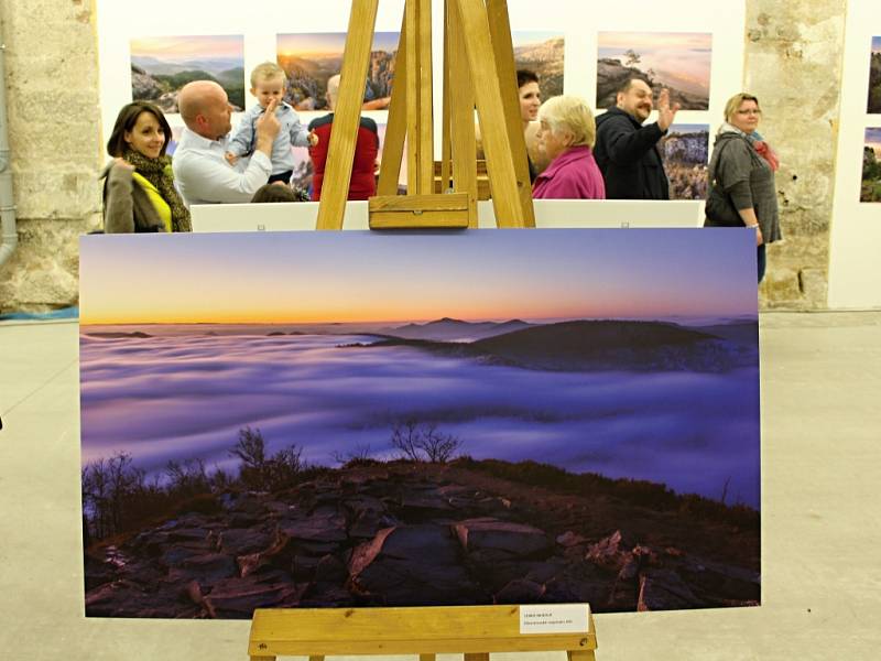 Vernisáž výstavy fotografií z Česko - Saského Švýcarska.