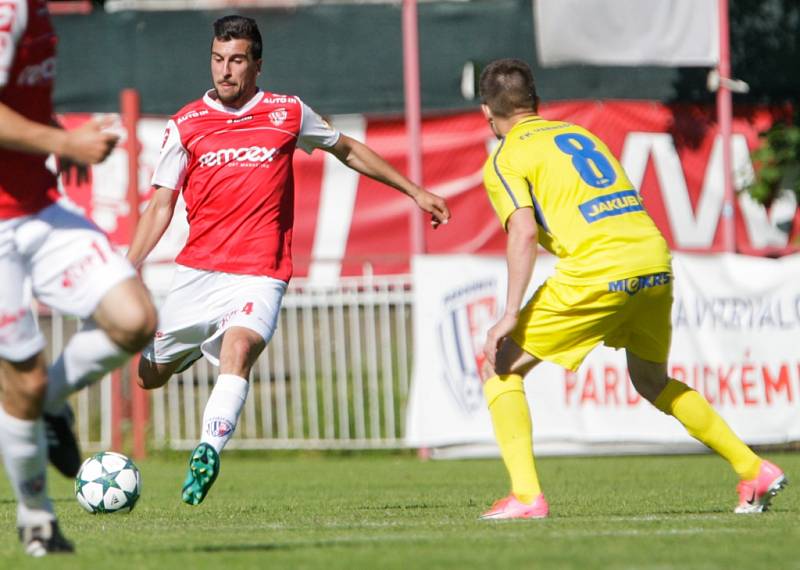 PORÁŽKA. Varnsdorf se loučil prohrou 1:2 v Pardubicích.