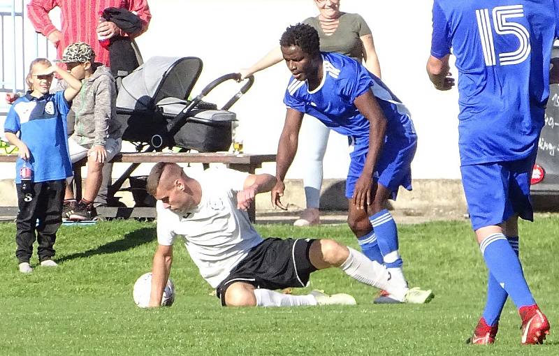 PORÁŽKA. Fotbalisté Modré prohráli v Lovosicích zaslouženě 0:2.