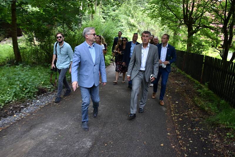 Premiér Andrej Babiš navštívil děčínskou městskou část Bělá.