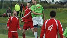 MALŠOVICE (zelené dresy) doma porazily Dobkovice 3:0.