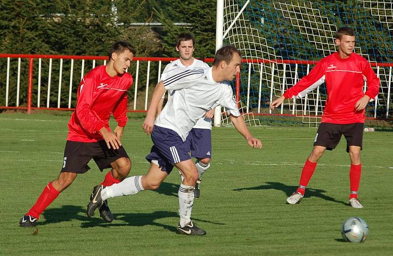 JISKRA MODRÁ doma otočila vývoj utkání se Střekovem a vyhrála 5:3.