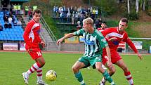 REMÍZOVÝ BOD si na své konto připsal FK Varnsdorf (v červeném), který doma plichtil s Bohemians Praha.