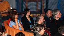 V pátek večer se v příjemně zaplněném klubu Garáž představilo jazzové Robert Balzar Trio
