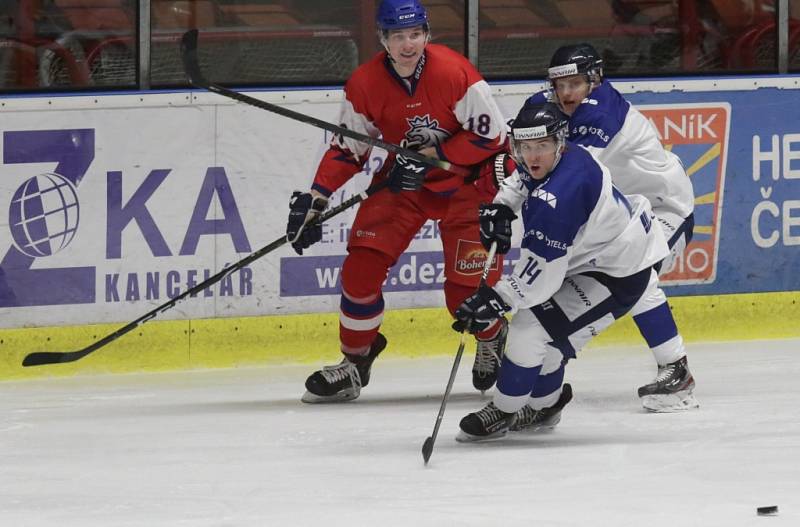 DĚČÍN VIDĚL REPREZENTACI. Česká hokejová reprezentace U 19 nestačila v Děčíně na Finsko a prohrála 1:2.