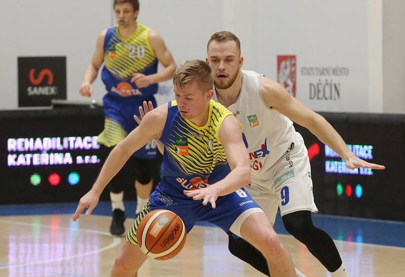 Basketbalový zápas mezi BK Děčín a Slunetou Ústí nad Labem