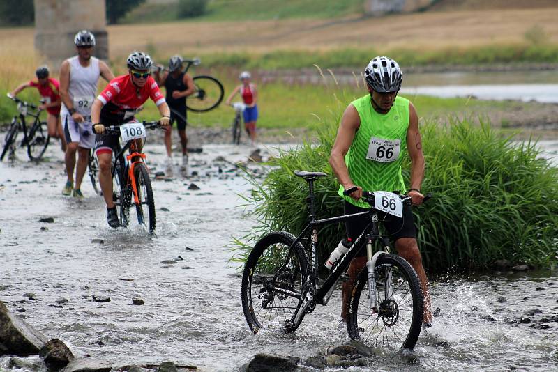 Triatlon Železný knedlík 2018 absolvovalo téměř 120 závodníků.