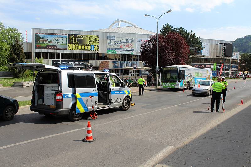 Vážná dopravní nehoda v Obloukové ulici v Děčíně.