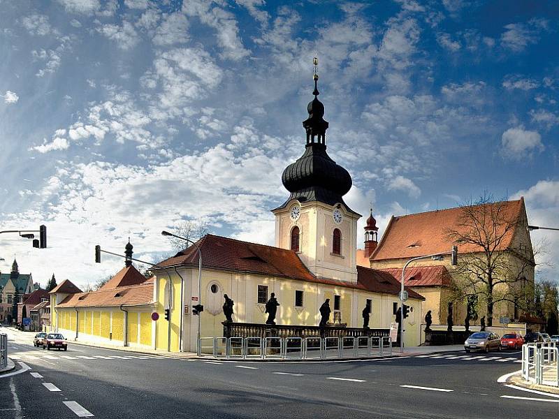 Loreta v Rumburku. Vstupní budova pochází z poloviny 18. století.