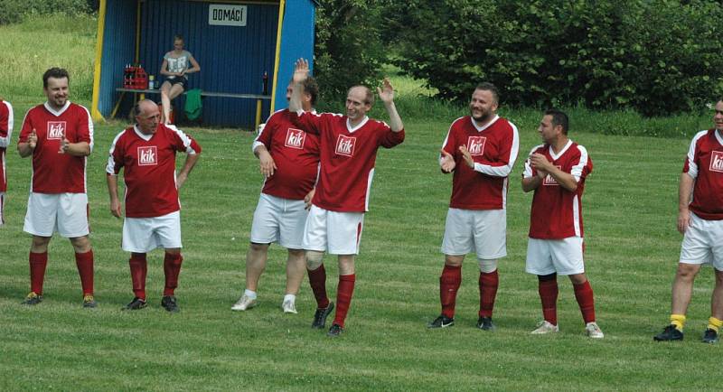 FOTBALISTÉ ze Starého Šachova slavili 50 let od založení klubu.