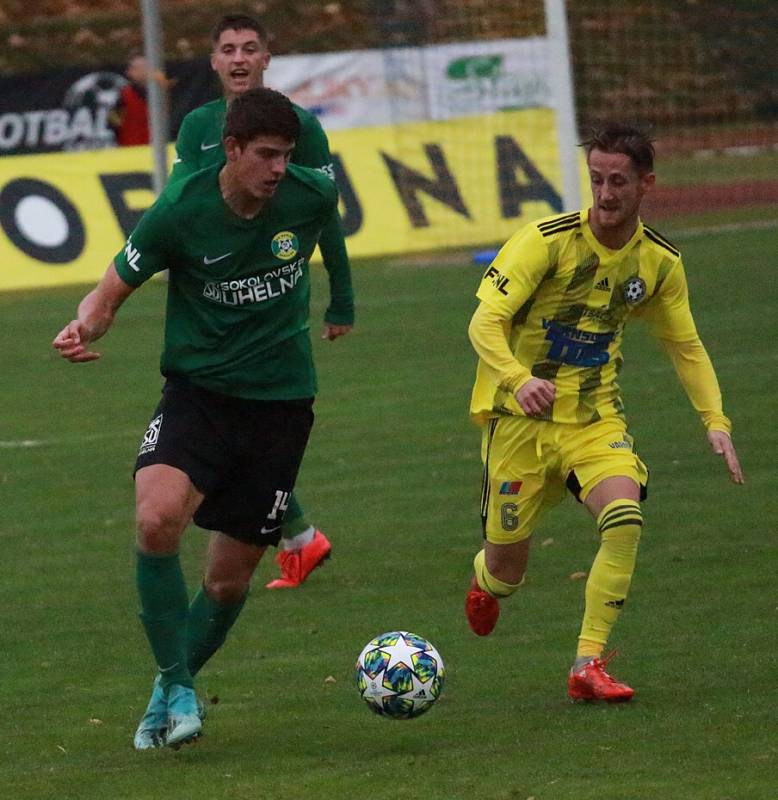 DŮLEŽITÁ VÝHRA. Varnsdorf doma porazil poslední Sokolov 3:0.