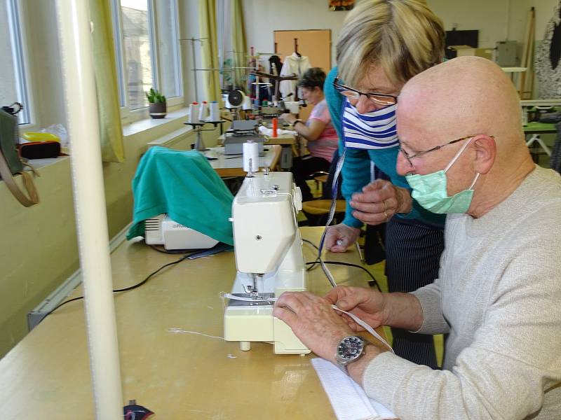 Obor Fashion design na varnsdorfské škole trochu jinak.