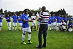 OSLAVY. Fotbalisté Šluknova porazili v dohrávce Jiříkov 9:0 a mohli oslavit postup do I.A třídy.