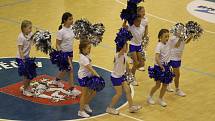 BYLY TO NERVY! Děčínští basketbalisté doma porazili Pardubice 74:73.