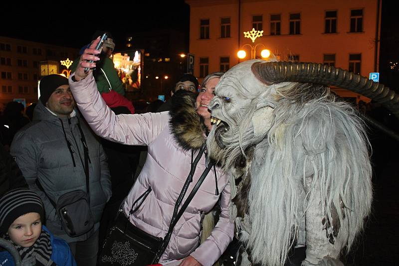 Krampusáci pouštěli v Děčíně hrůzu.