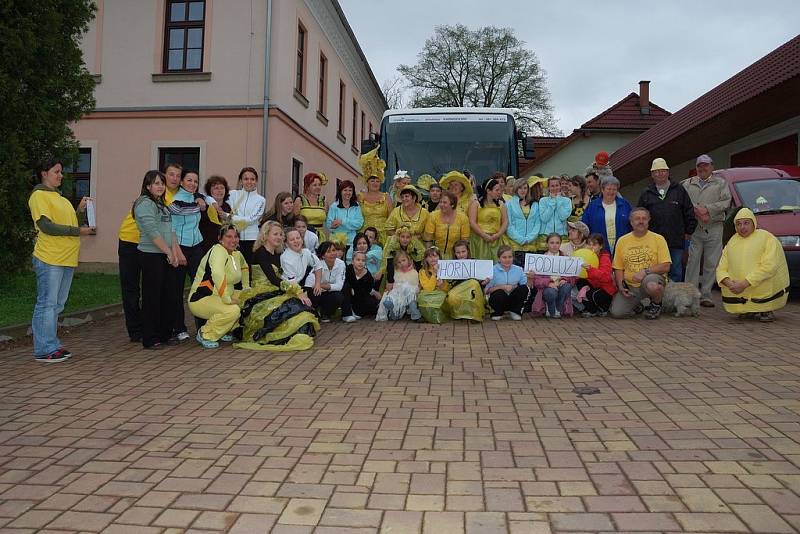 Varnsdorf  tanečnice vytvořily rekord a roztančily náměstí