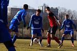 REMÍZA. Varnsdorf (v modrém) remizoval s Táborskem 1:1.