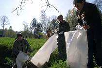 Dobrovolníci uklidili Křinici v Kyjovském údolí