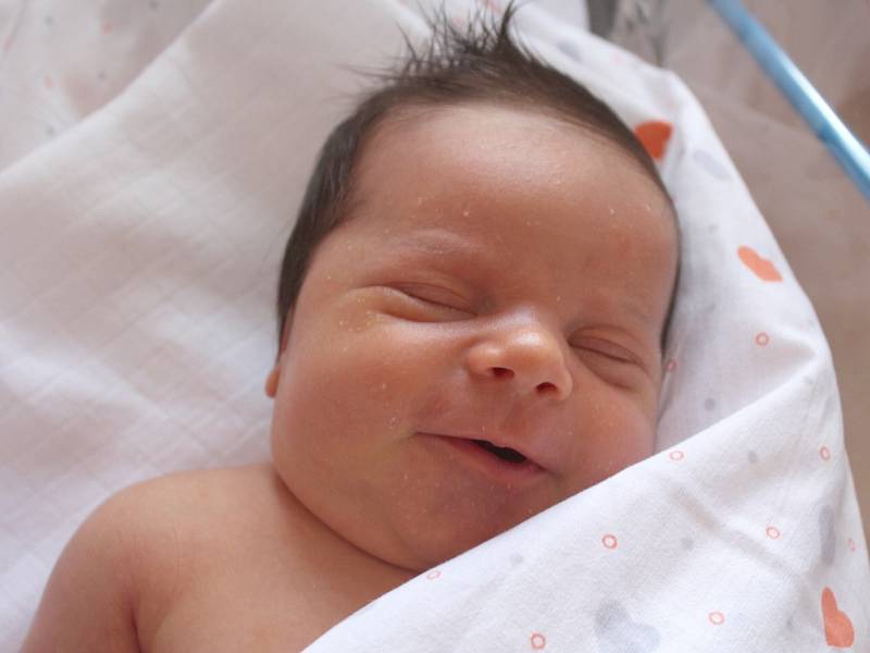 Andree Bubelové z Děčína se 5. září v 11.19 v děčínské porodnici narodil syn Kubík Spusta. Měřil 52 cm a vážil 3,88 kg.