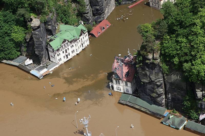 Letecké záběry 5.6. Hřensko 