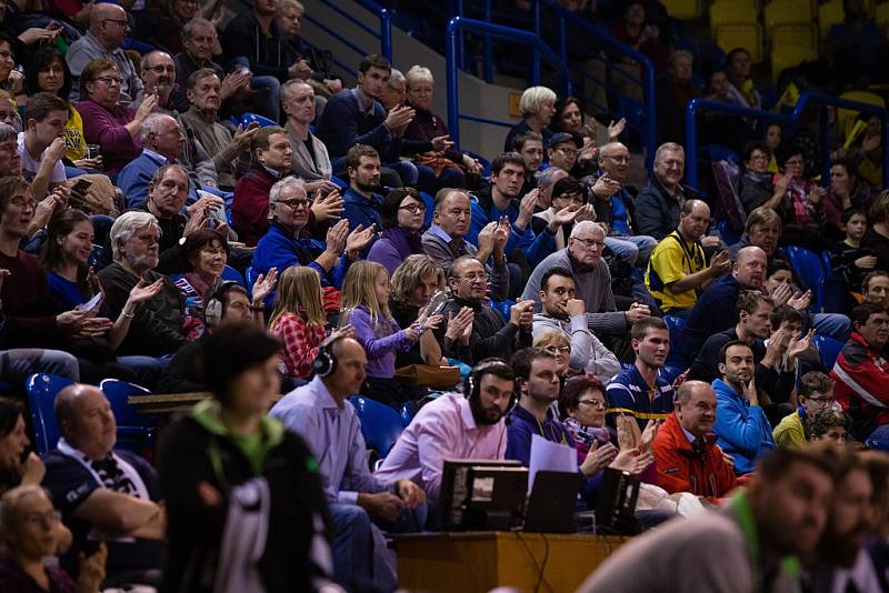 BASKETBALISTÉ DĚČÍNA prohráli v Opavě 81:91.