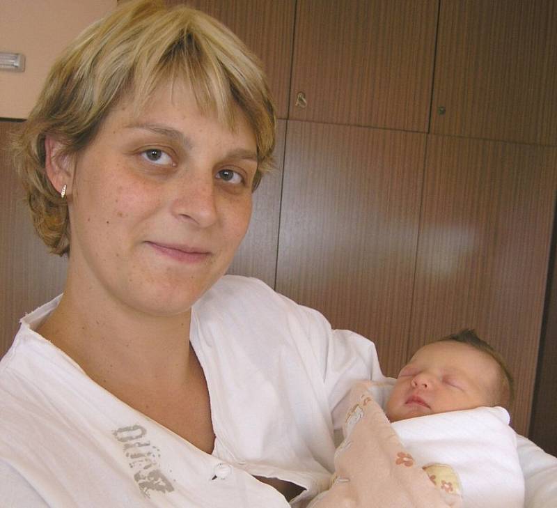 Pavlíně Mládkové z České Lípy se v českolipské porodnici 17. srpna v 16.00 narodila dcera Kritýna Popovičová.