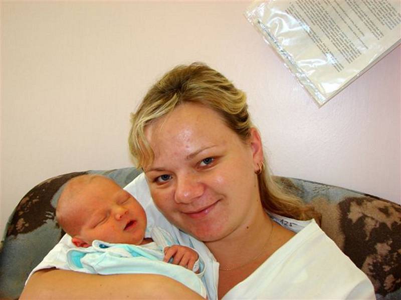 Nikole Žírové z Varnsdorfu se 13.srpna ve 22.10 v rumburské porodnici narodil syn Samuel.