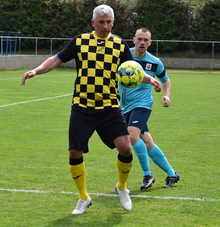 I.B třída: Chuderov - Dobkovice 0:3.