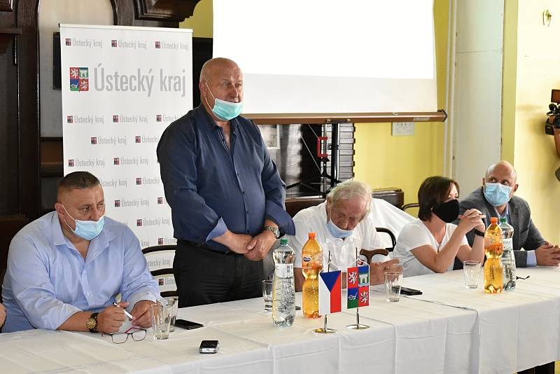 Lužickou nemocnici navštívili představitelé kraje.