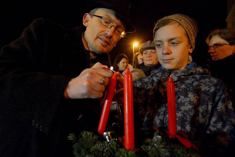 Rozsvěcení vánočního stromu ve Varnsdorfu.