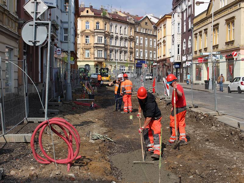 Práce na revitalizaci Podmokel pokračují.