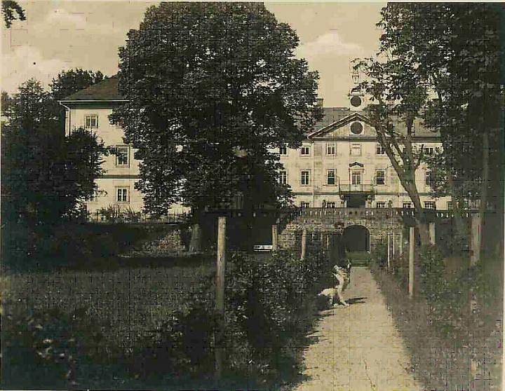 Archivní snímek zámku.