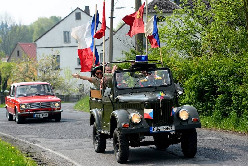 První Máj v Mikulášovicích.