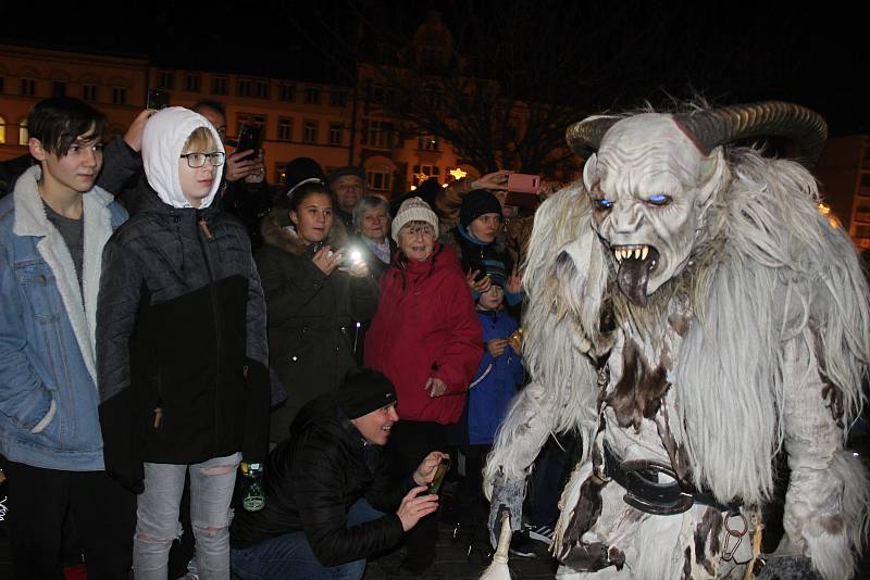 Krampusáci pouštěli v Děčíně hrůzu.