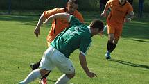 ČESKÁ KAMENICE (oranžové dresy) porazila Pokratice 3:1.