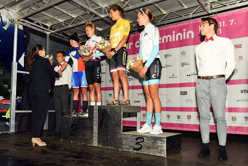 Letošní Tour de Feminin má za sebou první etapu. Čtvrteční časovku vyhrála Vittoria Bussi z Itálie.