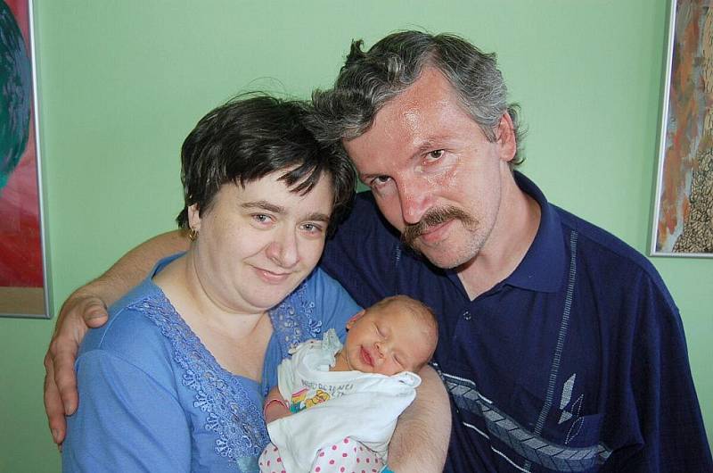 Ivetě Dvořákové a Jiřímu Novákovi z Verneřic se v litoměřické porodnici 11. července v 18.27 hodin narodila dcera Kristýna Nováková. Měřila 48 cm a vážila 2,85 kg.