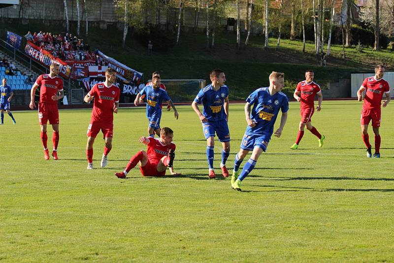 PARÁDA! Varnsdorfští fotbalisté doma porazili 2:0 Brno.