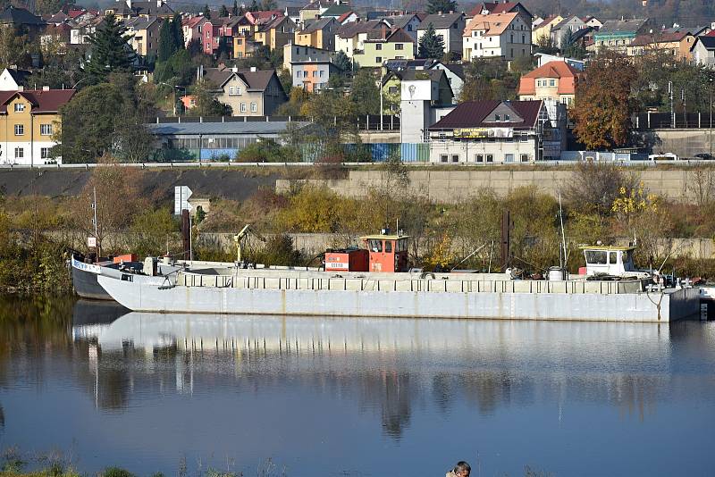 V děčínských loděnicích v Křešicích spustili na vodu nový tanker Trivento.