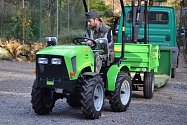 Nový traktor děčínské zoo.