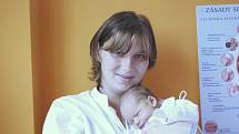 Aleně Pondělíčkové z Teplic se 13. září ve 3.50 hodin v ústecké porodnici narodil syn Jan. Měřila 52 cm a vážila 3,6 kg.