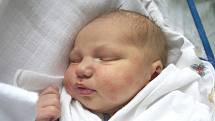 Petře Poštulkové z Děčína se 1. února v 9.56 v děčínské porodnici narodil syn Tomáš Schlezinger. Měřil 53 cm a vážil 4,14 kg.