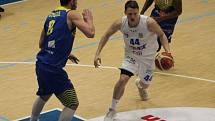 PRVNÍ POHÁROVÉ DERBY. Basketbalisté Děčína doma hráli proti Ústí nad Labem.