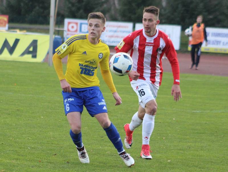 VÍTĚZNÉ LOUČENÍ. Fotbalisté Varnsdorfu porazili Žižkov 3:2.